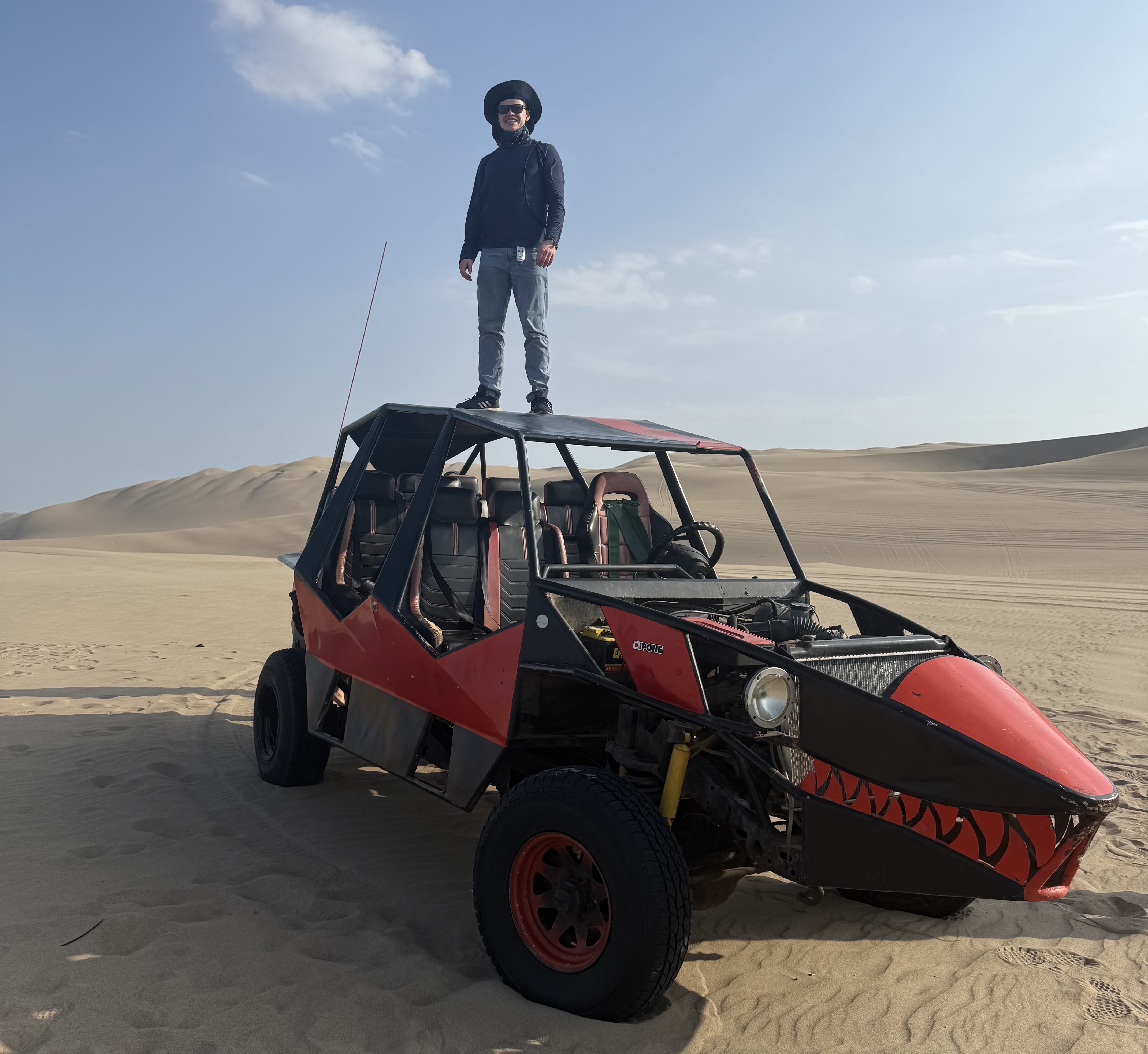 Dune buggy in Huacachina